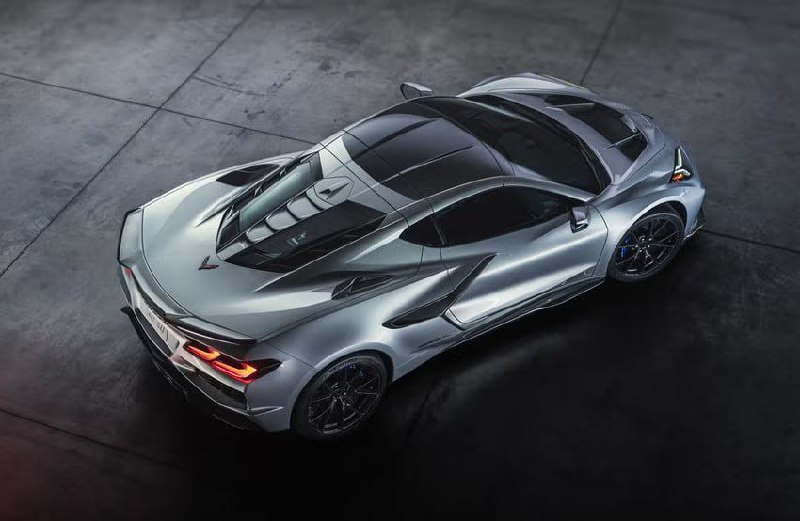 Chevrolet представил Corvette с мощнейшим гибридным мотором 2