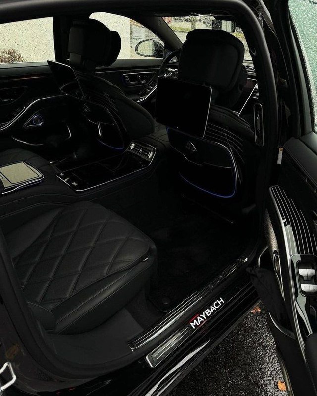 Mercedes-Maybach S680 9