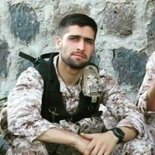 🌷ب یاد شهیدان🌷: یه روز با مسعود در مورد گناه کردنافراد و مکروه بودن یا یه سری کاراکه وجهه اونا تو جامعه خوب نیستصحبت میکردیم.مسعود میگفت