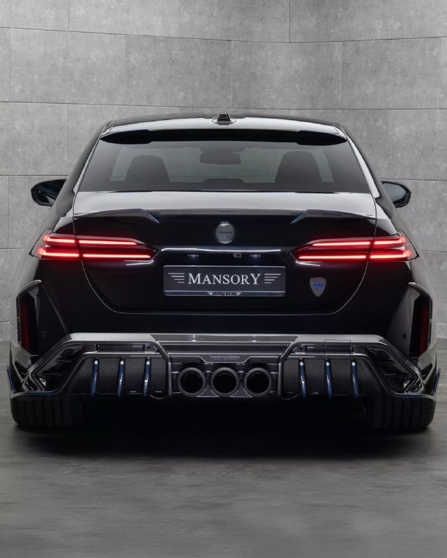 Mansory прокачало новую BMW M5 G90 — теперь она выглядит мегаагрессивно. 4