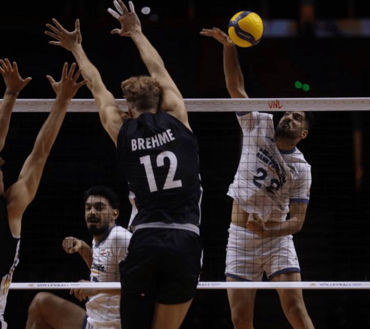 فارس ورزشی: شکست شاگردان پیاتزا در تورنمنت روسیه مقابل تیم سوم جهان🏐تیم ملی والیبال ایران در نخستین دیدار خود در تورنمنت چهارجانبه ا