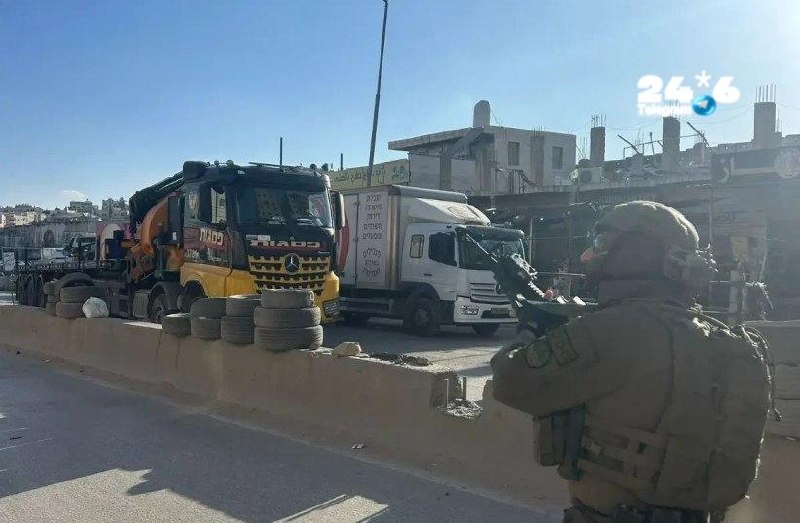 🇮🇱 In Kfar Aqab, two suspects were arrested for preparing terrorist attacks. Fighters of the "Dovdvan" unit with the assistance of the Shin Bet arrested two Palestinians who were involved in building a terrorist infrastructure and were planning to carry out an attack soon. On Sunday, the soldiers operated in the village of Akab in the area of ​​responsibility of the "Benyamin" brigade. The detainees were transferred to the security forces for further investigation.