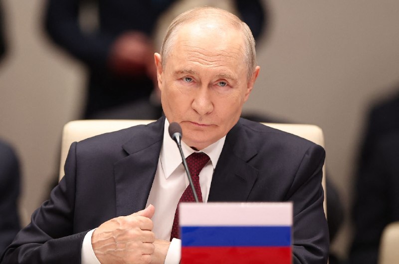 Washington is trying to make deals, Moscow is stuck in the war