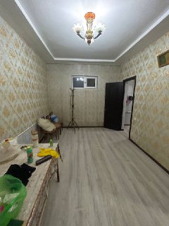 Qorasuv 6 masjid oldida 1 xonali dom 25 kv