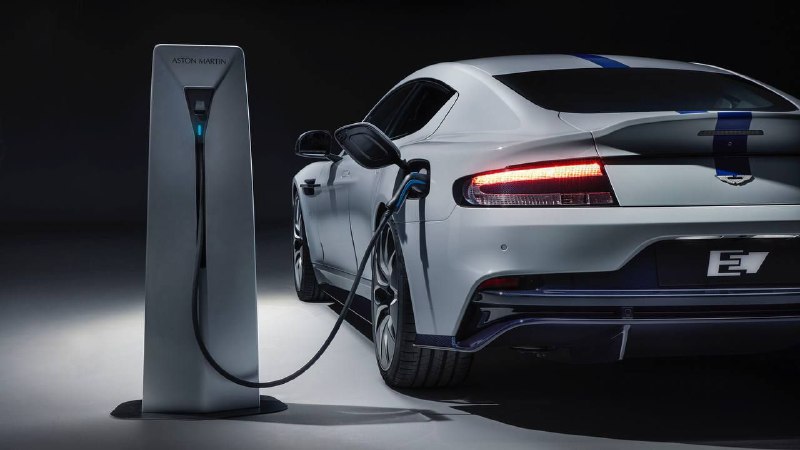 Aston Martin пересмотрел свой план по электрификацииДебют первой электрической м