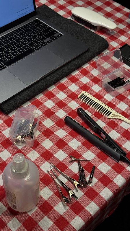 Уже через час встречаемся в последнем прямом-эфире в этом году!Я вся в предвкушении❤️‍🔥☺️🎊Уже через час встречаемся в последнем прямом-эфире в этом году!Я вся в предвкушении❤️‍🔥☺️🎊