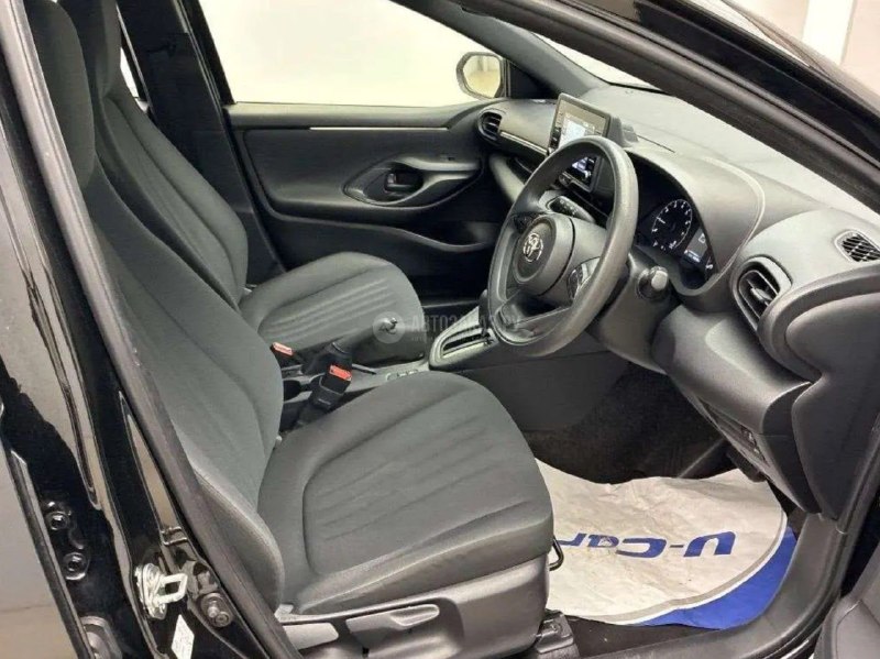 Toyota Yaris 2023 фото 3