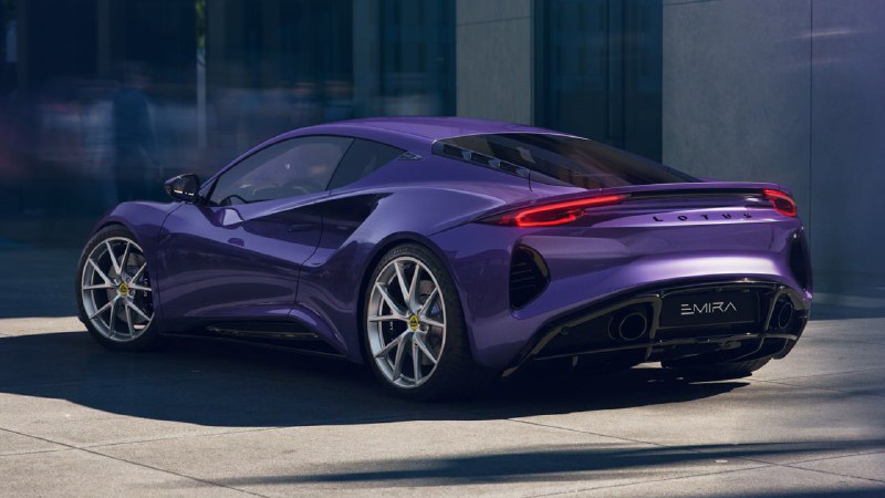 Lotus Emira обновили и добавили спорт-версию V6 SE 3