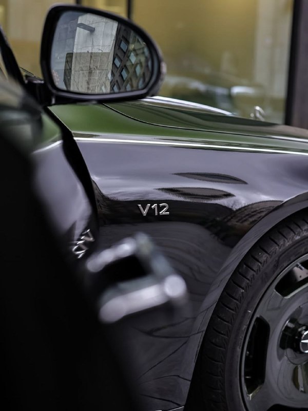 V.I.P 1 of 50 MAYBACH S 680 V12 Edition 8