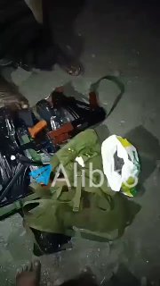 כוחות הנאמנים לאיחוד האמירויות עוצרים מספר גורמים פרו-סעודיים שנסוגו משדות הקרב וניסו למצוא מקלט בעריהם.