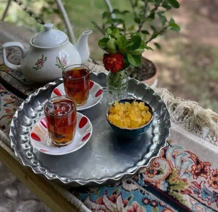 کانال اخبار استان زنجان: در این عصر زیبابهترین آرزوییکه میتونم براتون داشته باشم اینه که خدا آنقدر عاشقانه نگاهتون کنه که حس کنینمهمترین و خوش