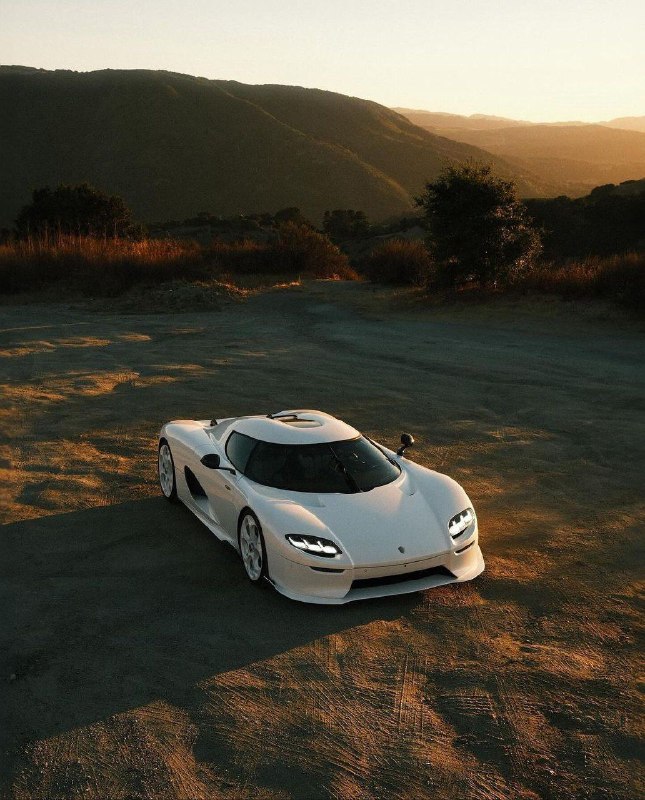 KOENIGSEGG CC850