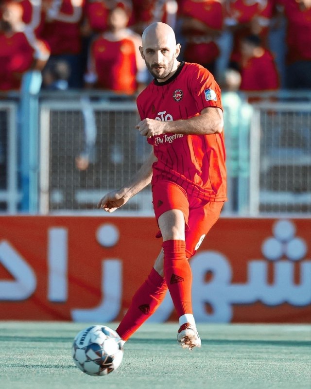 Tractorfc | تراکتور: بازگشت ایگور پوستونسکی به تبریزایگور پوستونسکی، هافبک کروات تراکتور که فصل گذشته از ناحیه رباط صلیبی دچار مصدومیت شده بو