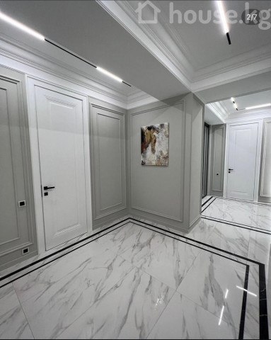 Продажа, квартира, 3-комн., 140 м2Адрес: Бишкек, Магистраль, Токомбаева, 25 / Сухэ-БатораЦена: $420 000 (36 787 800 сом)Жилой комплекс: МонакоТип предложения: от собственникаСерия: элиткаДом: монолитн
