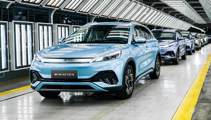 BYD сокращает выпуск автомобилей из-за замедления спроса и избытка складов