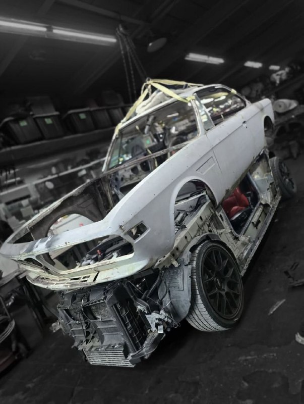 BMW E9 ‘1973 на базе BMW 135i ‘2010

@sochiautopar...