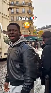 הבלוגר הניגרי לא מאמין שהוא בפריז איך הרגשתי בבית