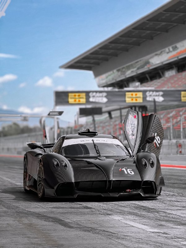 Pagani Huayra R 4