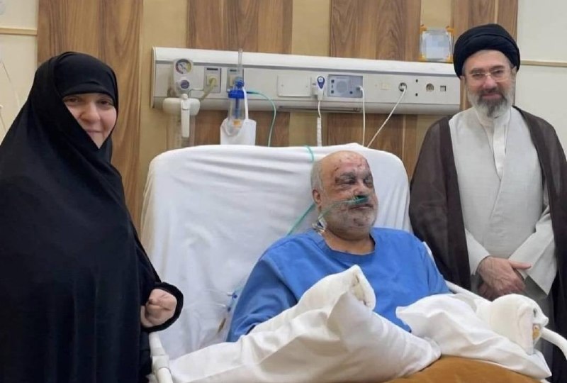 😎 This photo was published as a cardboard visit of the regime's ambassador to Lebanon..