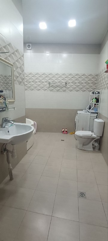 SROCHNO2XONA400$CHILONZOR KATTA QANI KRUGKATTA QANI TUYXONA RUPARASI MAHALLASI6 SOTIXLI UCHASKA2 TA XONA BOR2 TA OSHXONA BOR2 TA SANUZEL BOR(#STERALKA_AVTOMAT #XALADELNIK #TELEVIZOR_PLAZMA #KAROVATLAR