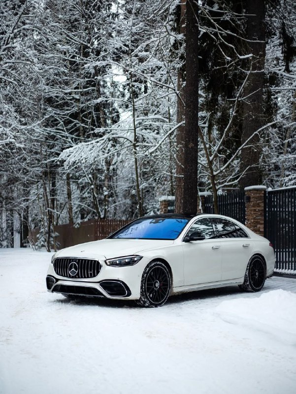 Mercedes Benz S63 E AMG 805 HP V8 BITURBO