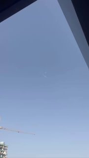 В Дубае и Дохе прозвучали взрывы, работают системы ПВО, сообщают очевидцы.В Израиле объявлена воздушная тревога.upd: Также звучат взрывы в Манаме (столице Бахрейна) — AFP