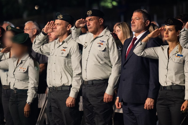 ניר דבורי