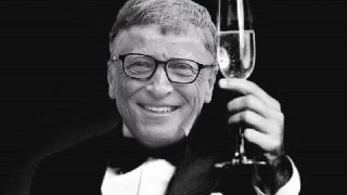 Билл Гейтс извинился перед сотрудниками своего фонда за связи с Джеффри Эпштейном и изменах с женщинами из России, сообщает WSJ. Встречи Гейтса с Эпштейном продолжались с 2011 по 2014 год — то есть начались уже после того, как финансист был осужден за вовл