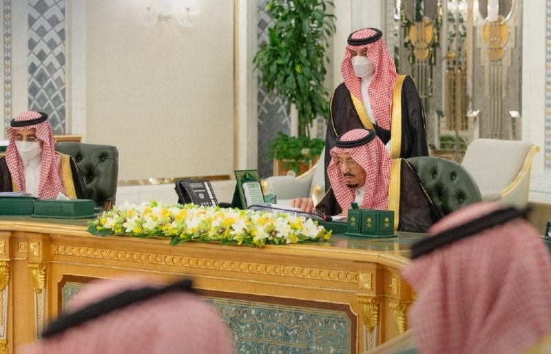 اخبار فوری جهان (انتخاب): العربیه: کابینه عربستان سعودی به ریاست ملک سلمان بر اهمیت باز نگه داشتن و ایمن بودن تنگه هرمز، باب‌المندب و تمامی آبراه‌