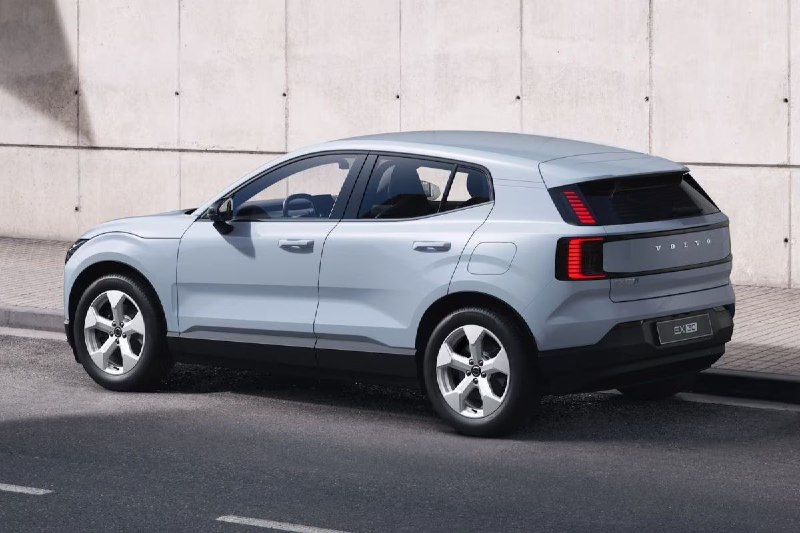 Volvo EX30 получил новую базовую версию на 150 л.с. 2