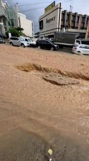 Floods on Macals-Metan road,