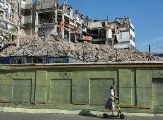 💬 Культурного наследия объедкиВ Интернете идут сразу несколько петиций против законопроекта, который разрешает региональным властям редактировать реестр объектов культурного наследия.Ведь местные власти, как правило, лоббируют интересы застройщиков.Прямо с