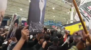 — 🇮🇶/🇮🇷 ערבים שיעים עיראקים אבלים בדרכם המסורתית על האייתוללה חמינאי