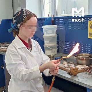 Даниил Секач, убивший бизнесвумен в Москве, сломал болгарку во время вскрытия сейфа — но ему оперативно доставили новую украинские кураторы.  20-летний футболист пришёл в квартиру предпринимательницы Екатерины Ч. с полным набором для взлома — мошенники сна