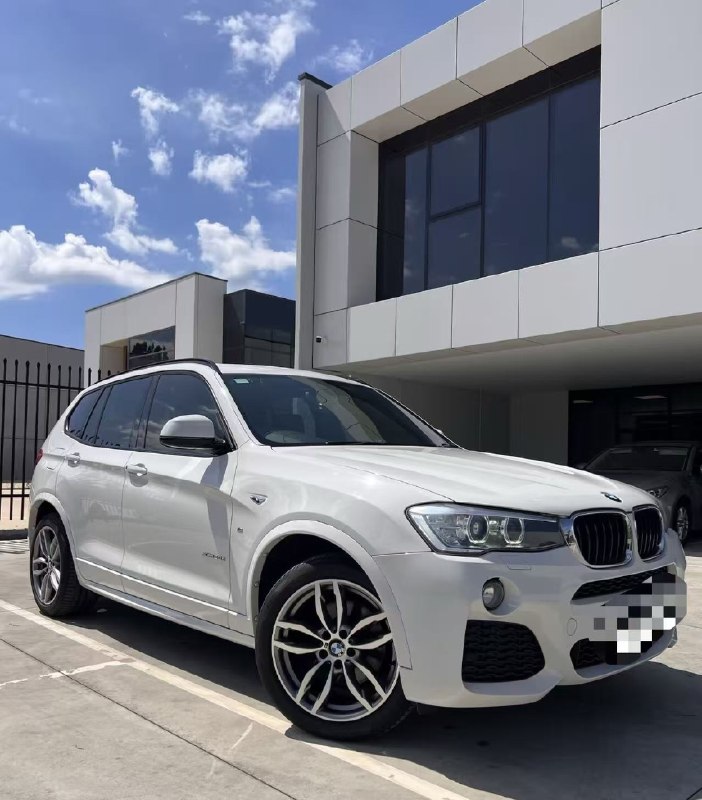 2015 BMW X3 уже 10 лет: папа отдал, машинa комфортная, но “умных” функций почти