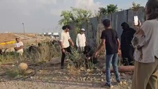 مستوطنون يعتدون على فلسطينيين في خربة أم الخير بالخليل