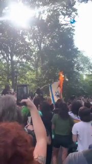 🇮🇱 בניו יורק שרפו את דגל ישראל.