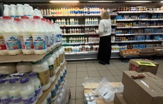 Крупнейшие розничные сети предложили поставщикам самостоятельно доставлять товары в магазиныКрупнейшие российские розничные сети обсуждают со своими поставщиками возможность последних самостоятельно доставлять товары на склады и в магазины, узнал «Коммерса