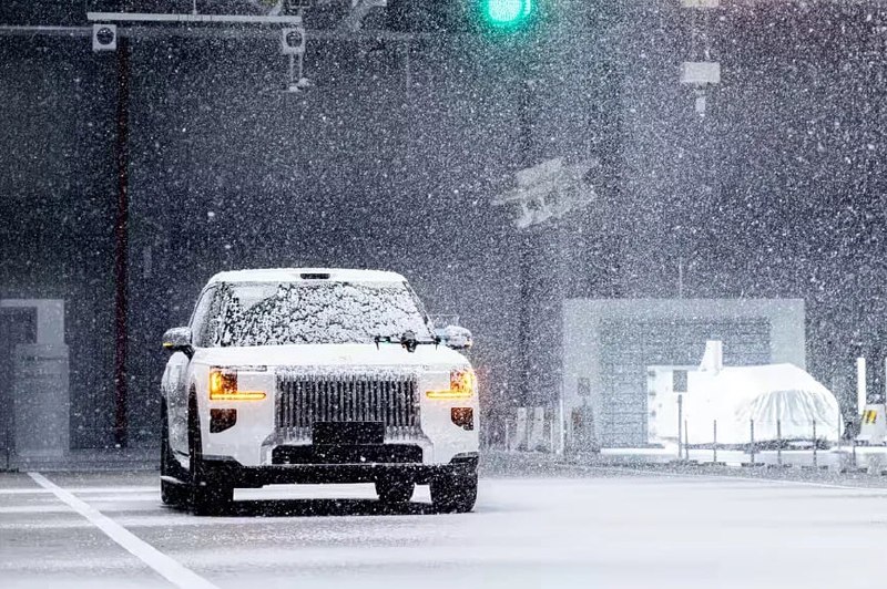 Geely открыла крупнейший в мире центр автобезопасности 2