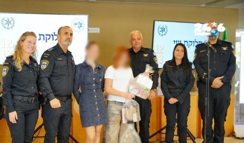 🇮🇱 The police held a festive ceremony to mark the Bar and Bat Mitzvah of the children of policemen and policewomen who fell in the line of duty. The boys and girls participated in activities from the world of policing and received a personal gift from the district commanders and division heads.