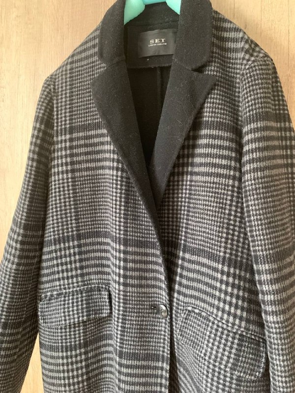 Продам плащ и пальто 30 лари штука размер М — фото 1