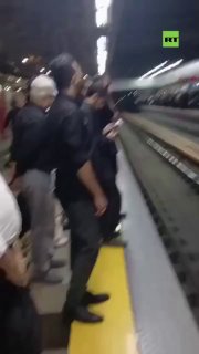 🎦 התקשורת הרוסית מדווחת על מהדהדת הסיסמה "מוות לאמריקה, מוות לשבויי ישראל" ברכבת התחתית של טהראן