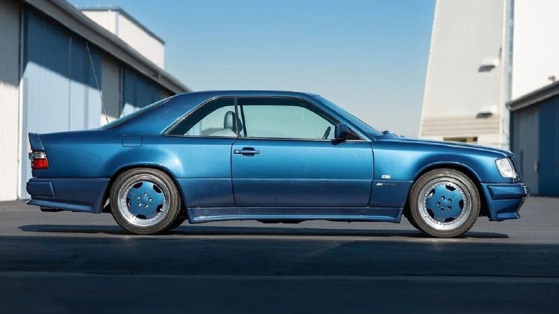 Mercedes-Benz AMG 6.0 Widebody ‘1991 3