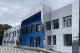 В Белгороде в первый день досрочного голосования начались вбросы на избирательных участках — «Пепел»⚪️ Подробности. По данным издания, сегодня в белгородской школе №29 завучи позвонили преподавателям и призвали их придти с 10 до 14 часов, чтобы проголосова