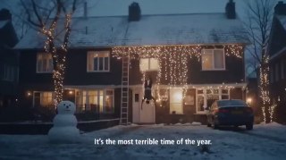 McDonald’s снёс из интернетов рождественскую рекламу, созданную ИИ, — её захейтили за крипоту и анти-нг вайб. Подробнее в MAX.