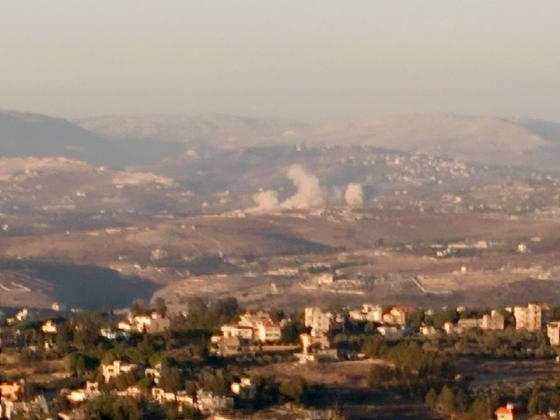 דחוף: הכיבוש מבצע הפצצה בעיירה קנטרה, דרומית ללבנון.