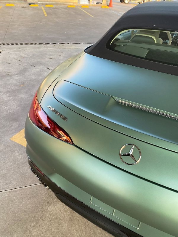 New SL 63 AMG E-Performance Hybrid 4.0-L V8 BITURBO 4MATIC+ 816 HP 1420 Nm 0-100 km/h 2.9 sec 9