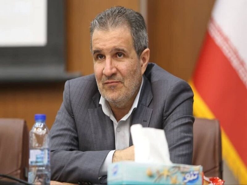 خبرگزاری ایرنا: 🔸معاون وزیر صمت: بخش خصوصی موتور محرکه اقتصاد است/ دولت دست از مدیریت بنگاه‌ها بردارد🔹رضا انصاری معاون صنایع عمومی وزارت