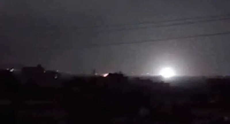 תקיפה מזוינת התרחשה נגד מחסום בכביש דמשק-דרה. אדם אחד ממשרד הביטחון מת ושני בני אדם נפצעו. שניים מהתוקפים נ…
