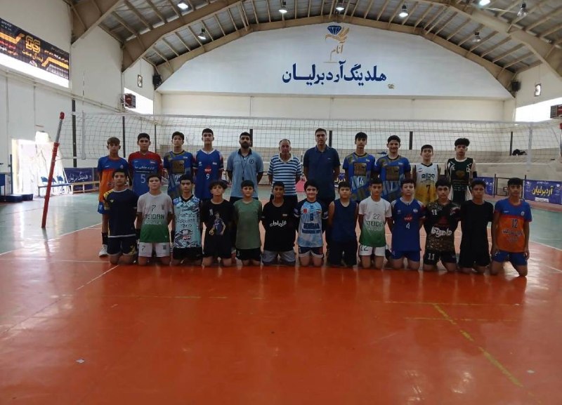 هیات والیبال استان گلستان: 🏐 تمرینات منتخبین زیر۱۵ سال پسر استان ↩️ ادامه تمرینات آماده سازی تیم زیر ۱۵ سال پسر استان به میزبانی سالن ۹دی گرگان جهت